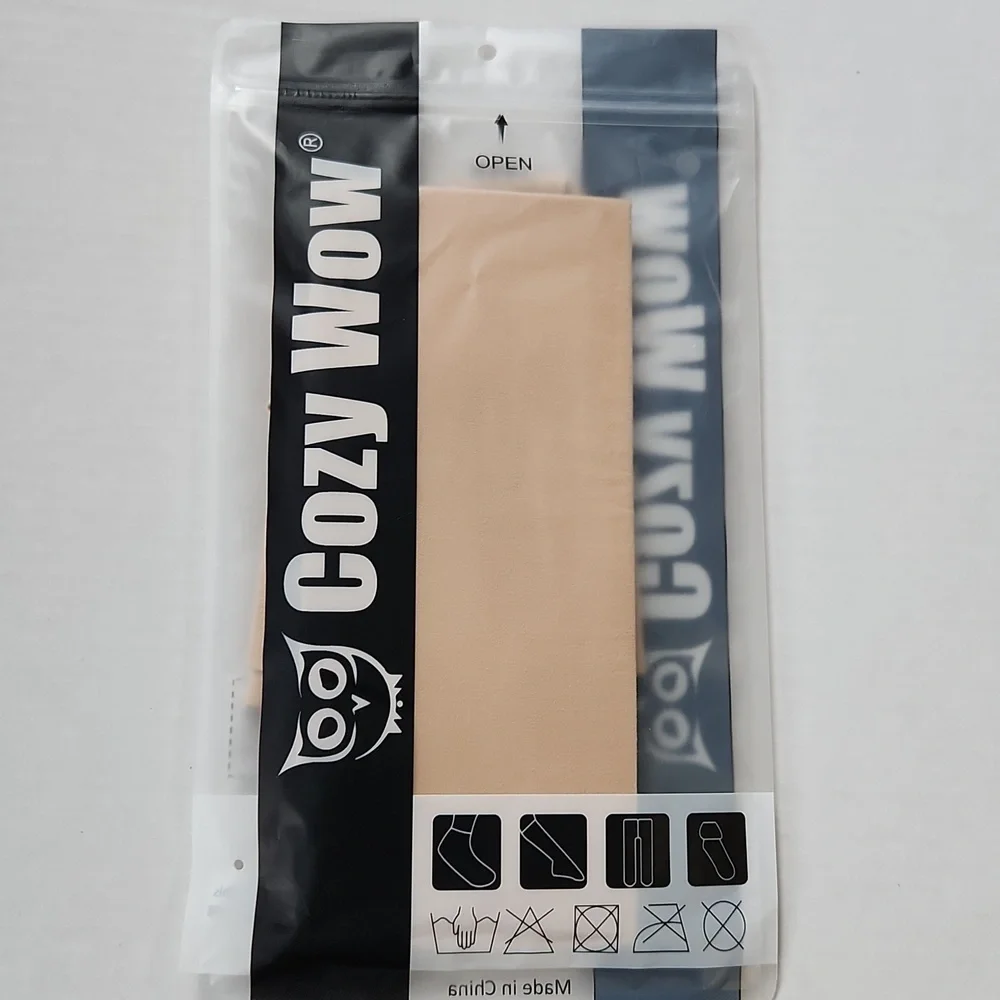 NWT COZY WOW Beige Footed Tights- small- Medium